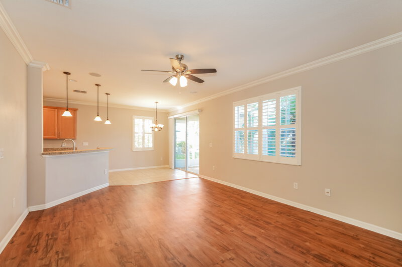 2,100/Mo, 1114 Beech Grove Place Ruskin, FL 33570 Living Room View 2