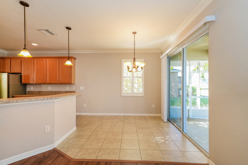 2,100/Mo, 1114 Beech Grove Place Ruskin, FL 33570 Breakfast Nook View