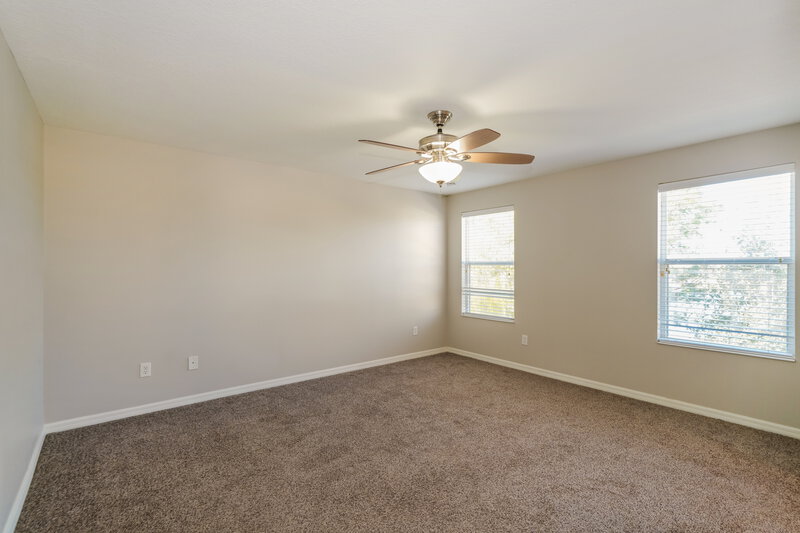 2,100/Mo, 1114 Beech Grove Place Ruskin, FL 33570 Main Bedroom View