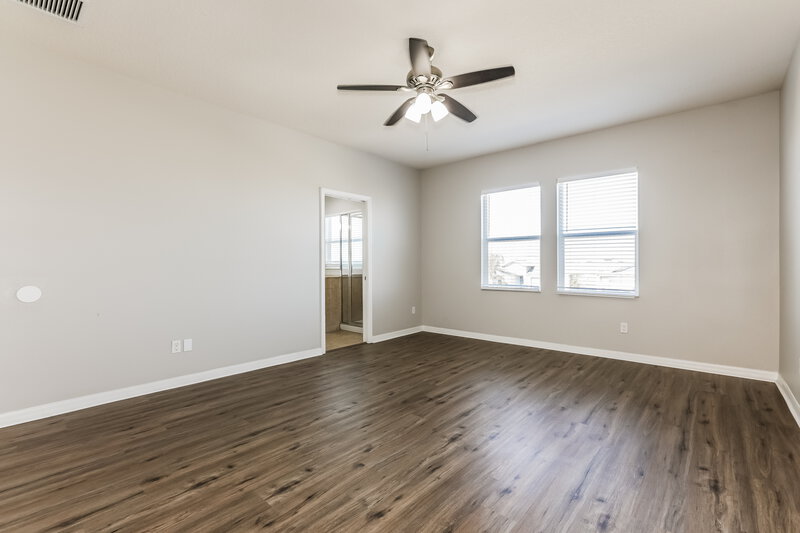 2,465/Mo, 720 Parker Den Drive Ruskin, FL 33570 Main Bedroom View 2