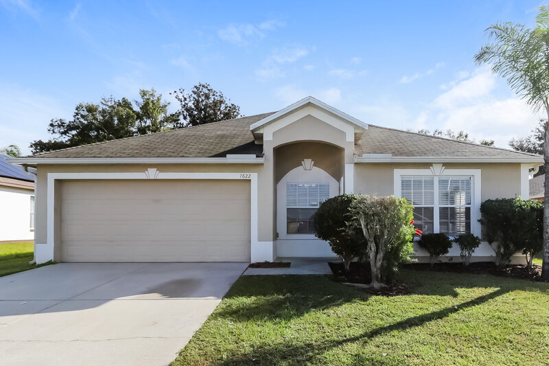 1,880/Mo, 7622 Weehawken Dr Zephyrhills, FL 33540 External View