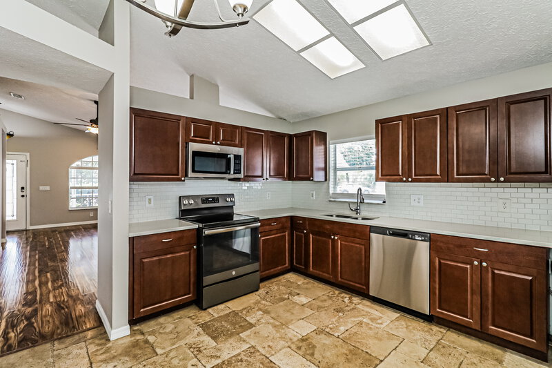 2,080/Mo, 11635 Leda Ln New Port Richey, FL 34654 Kitchen View 2