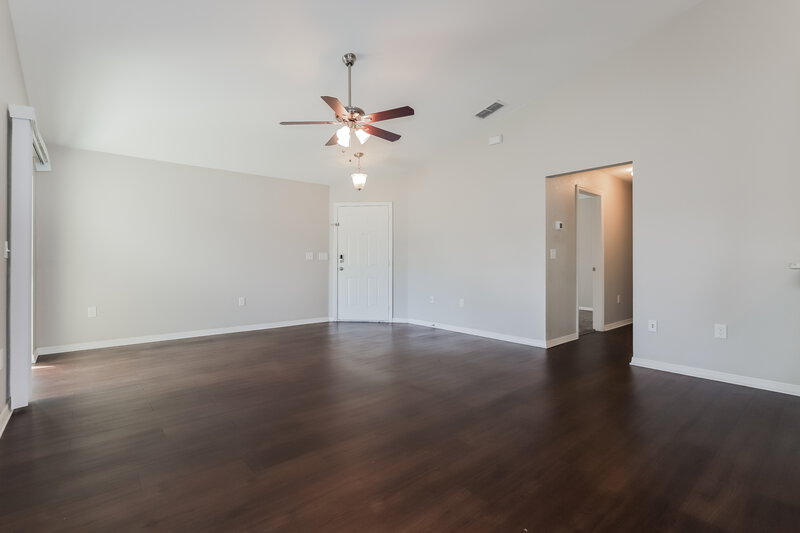 1,820/Mo, 5201 Belmont Park Way Mulberry, FL 33860 Living Room View