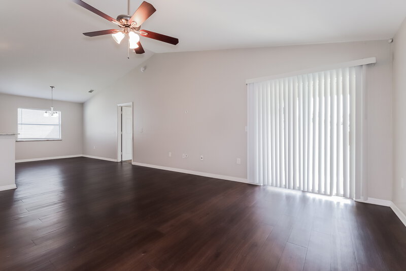 1,820/Mo, 5201 Belmont Park Way Mulberry, FL 33860 Living Room View 2