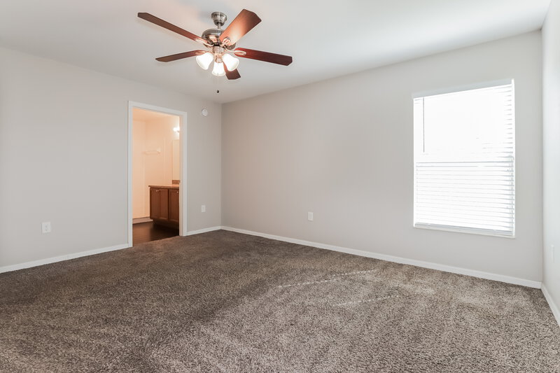 1,820/Mo, 5201 Belmont Park Way Mulberry, FL 33860 Main Bedroom View 2