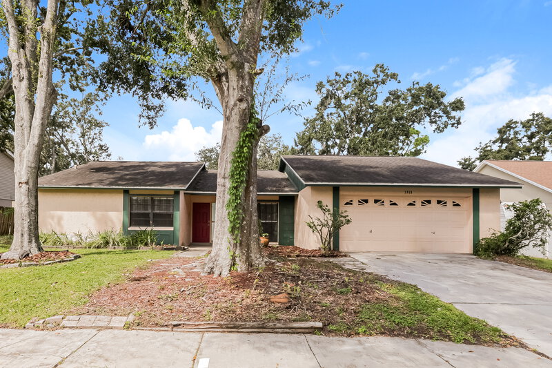 2,240/Mo, 3819 Cloverhill Court Brandon, FL 33511 External View