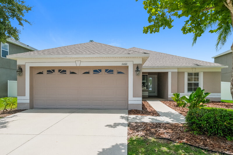 2,240/Mo, 11601 Addison Chase Drive Riverview, FL 33579 External View