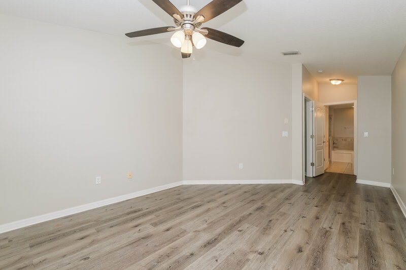 2,240/Mo, 11601 Addison Chase Drive Riverview, FL 33579 Main Bedroom View 2