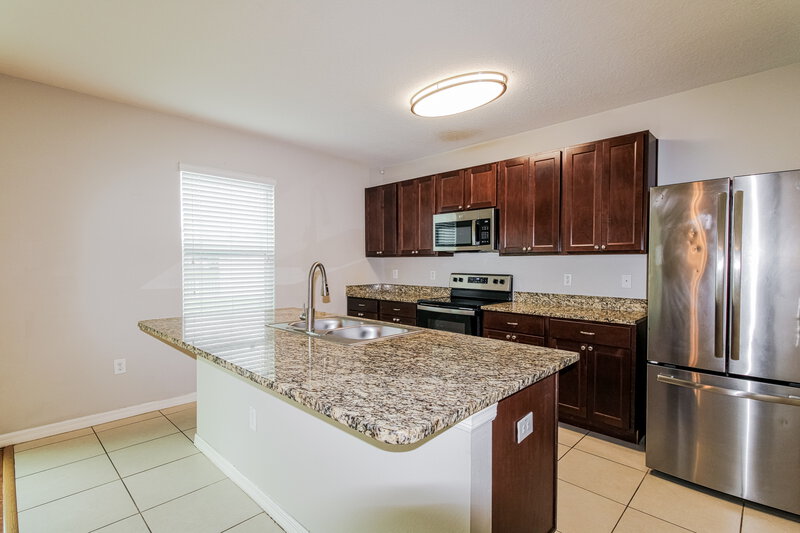 2,240/Mo, 4011 Bramblewood Loop Spring Hill, FL 34609 Kitchen View 2