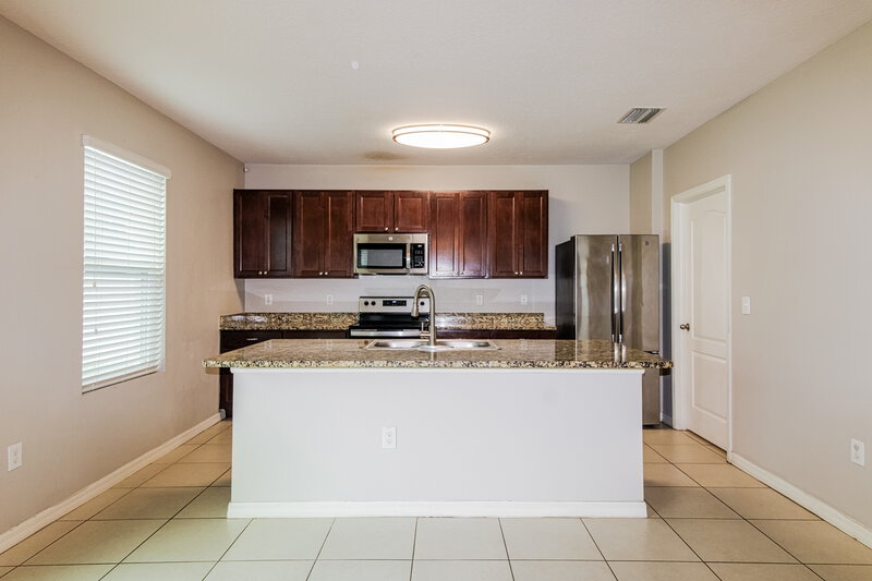 2,240/Mo, 4011 Bramblewood Loop Spring Hill, FL 34609 Kitchen View 3