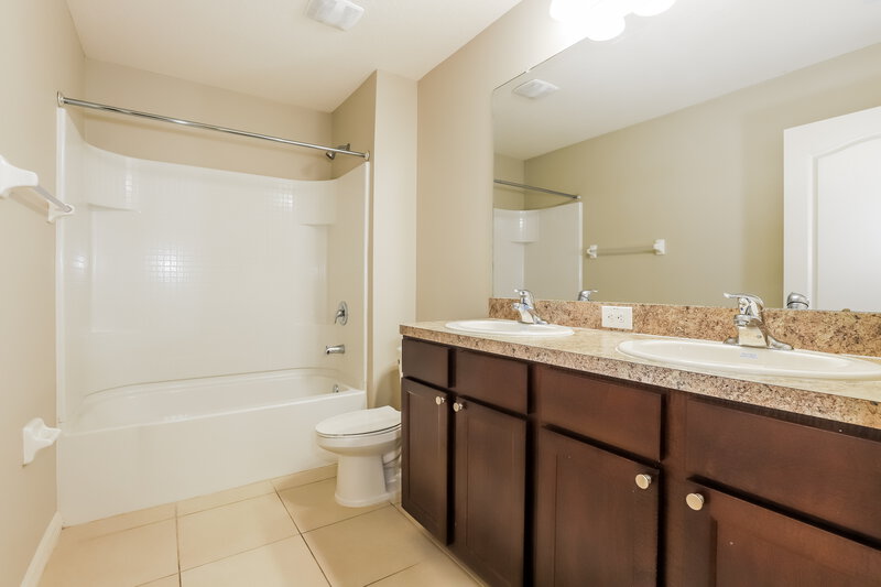 3,680/Mo, 4011 Bramblewood Loop Spring Hill, FL 34609 Bathroom View