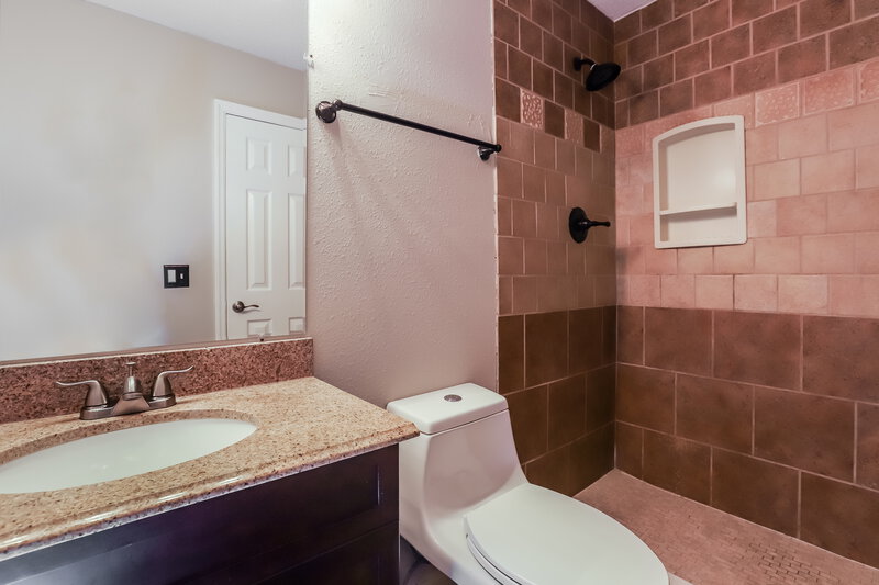 2,175/Mo, 3209 Anne Jolley Court Land O Lakes, FL 34639 Main Bathroom View