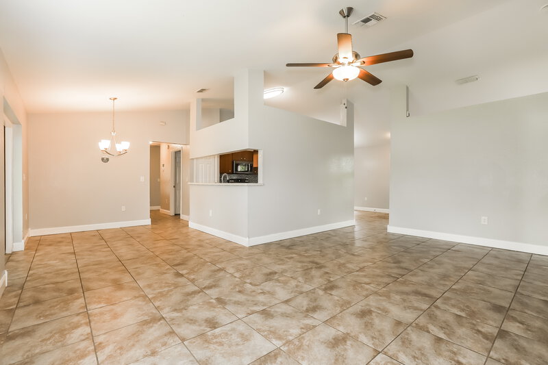 2,115/Mo, 4144 Baywater Place Lakeland, FL 33812 Family Room View 2
