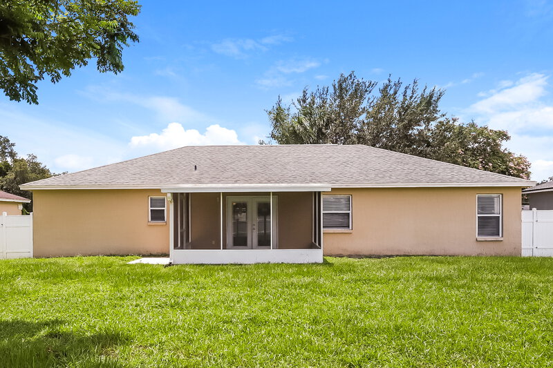 2,115/Mo, 4144 Baywater Place Lakeland, FL 33812 Rear View