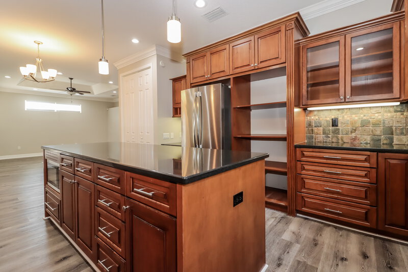 2,950/Mo, 616 Omaha St Palm Harbor, FL 34683 Kitchen View