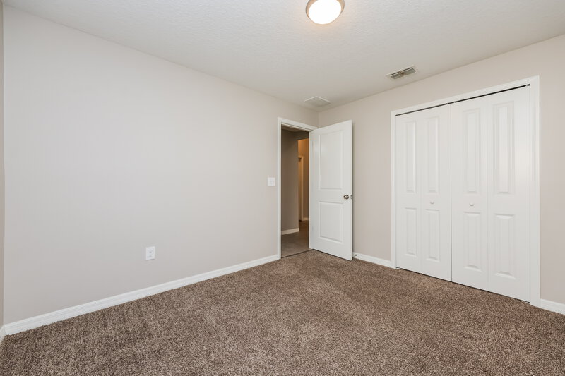 1,830/Mo, 127 Cascade Bend Drive Ruskin, FL 33570 Bedroom View 4