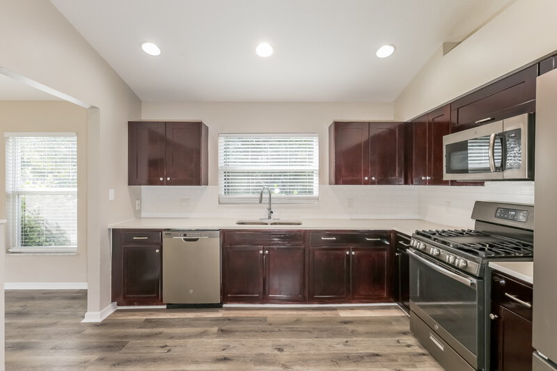 2,175/Mo, 29006 Old Marsh End Wesley Chapel, FL 33543 Kitchen View 2