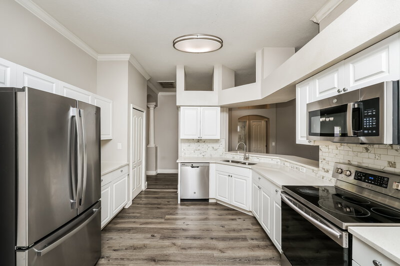 2,435/Mo, 11716 S Stone Lane Riverview, FL 33569 Kitchen View