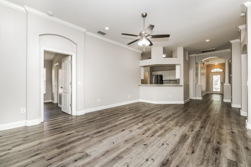 2,435/Mo, 11716 S Stone Lane Riverview, FL 33569 Family Room View 2