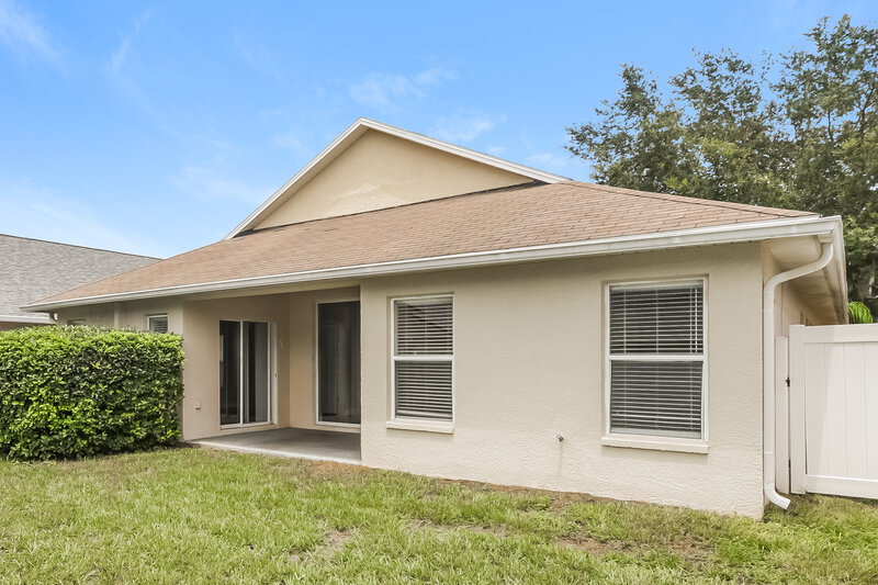 2,480/Mo, 10124 Coldwater Loop Land O Lakes, FL 34638 Rear View