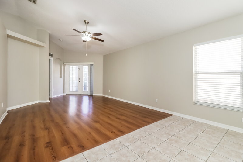 2,060/Mo, 8646 Persea Ct Trinity, FL 34655 Living Room View 2