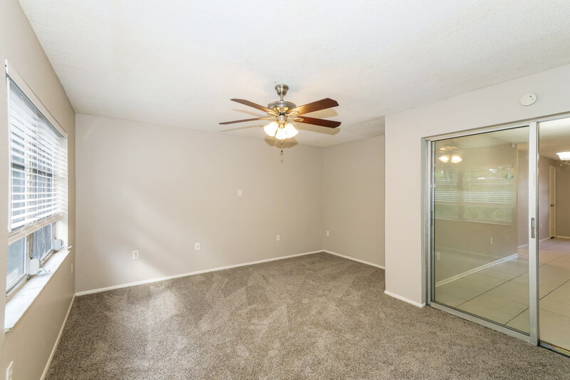 1,655/Mo, 12053 Shadow Ridge Boulevard Hudson, FL 34669 Family Room View