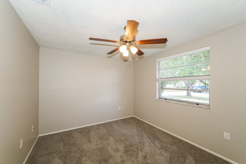 1,655/Mo, 12053 Shadow Ridge Boulevard Hudson, FL 34669 Bedroom View