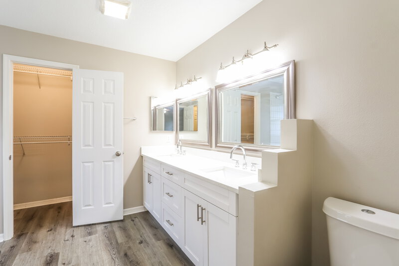 2,265/Mo, 1411 Wickford Pl Brandon, FL 33511 Main Bathroom View