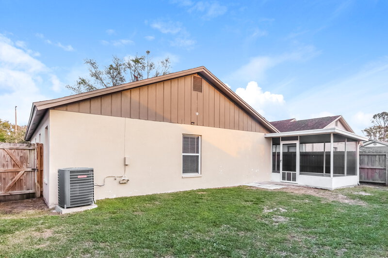 2,265/Mo, 1411 Wickford Pl Brandon, FL 33511 Rear View