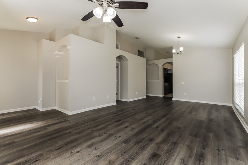 4,060/Mo, 10422 Paragon Place Riverview, FL 33578 Living Room View 2