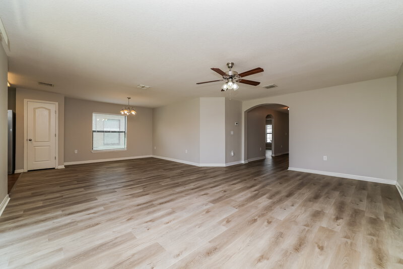 2,170/Mo, 745 Chatham Walk Dr Ruskin, FL 33570 Living Room View
