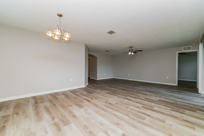 2,170/Mo, 745 Chatham Walk Dr Ruskin, FL 33570 Dining Room View