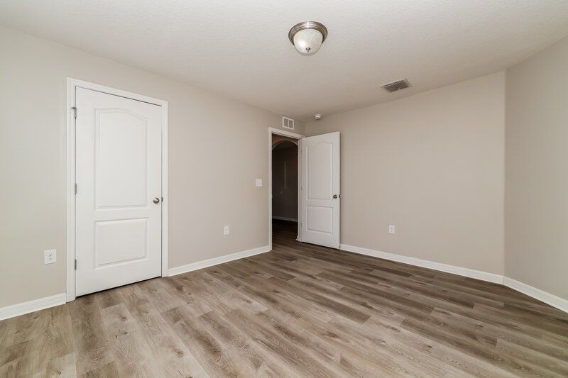 2,170/Mo, 745 Chatham Walk Dr Ruskin, FL 33570 Bedroom View 3