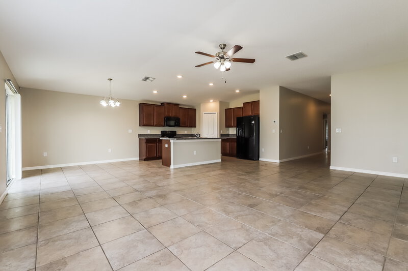 3,790/Mo, 6825 Hazelnut Spice Drive Ruskin, FL 33573 Living Room View