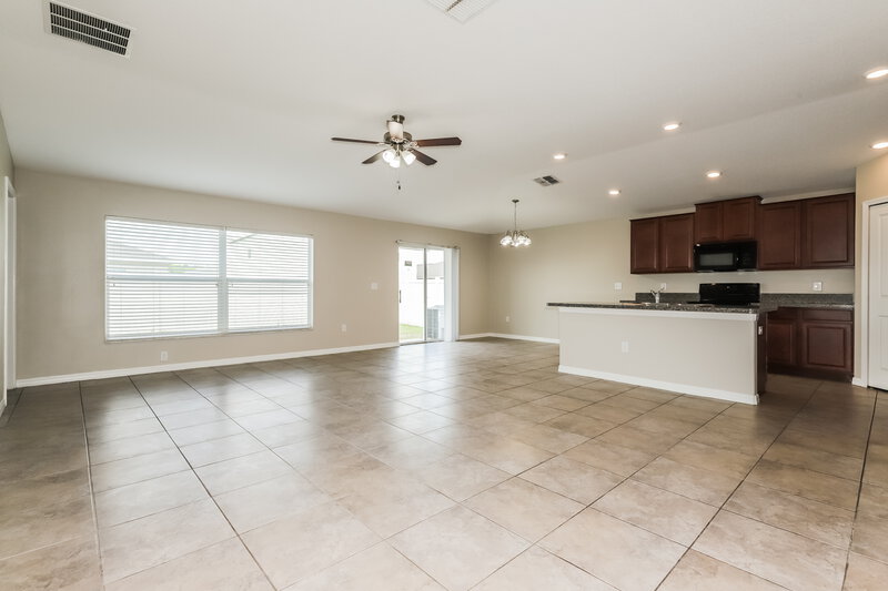 3,790/Mo, 6825 Hazelnut Spice Drive Ruskin, FL 33573 Living Room View 2