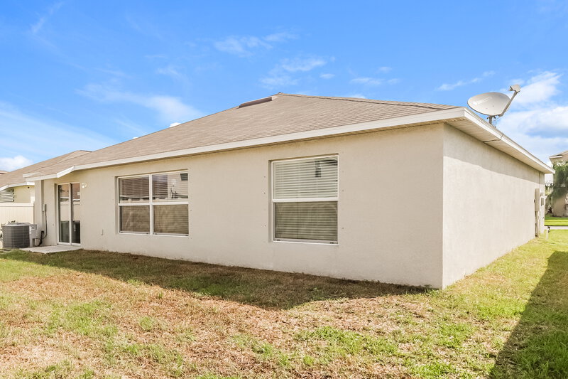 3,790/Mo, 6825 Hazelnut Spice Drive Ruskin, FL 33573 Rear View
