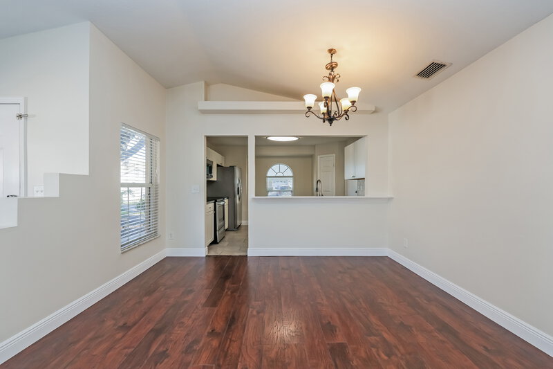 2,015/Mo, 538 Beth Ann Street Valrico, FL 33594 Dining Room View