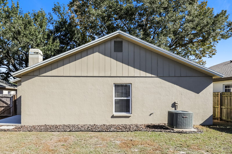 2,015/Mo, 538 Beth Ann Street Valrico, FL 33594 Rear View
