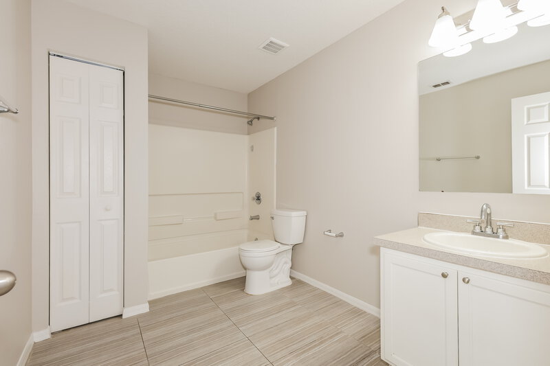 2,385/Mo, 9540 Simeon Drive Land O Lakes, FL 34638 Bathroom View
