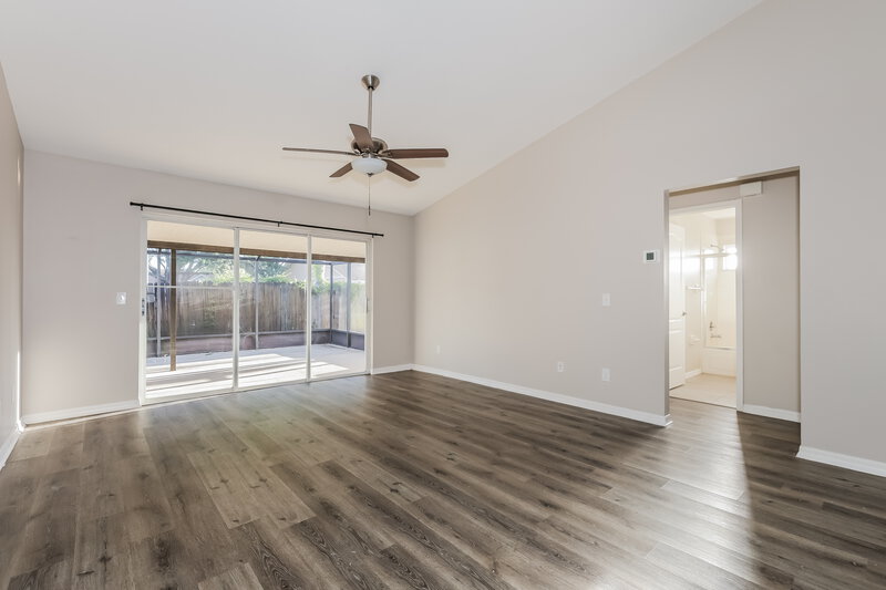 2,490/Mo, 9726 Cypress Pond Avenue Tampa, FL 33647 Living Room View
