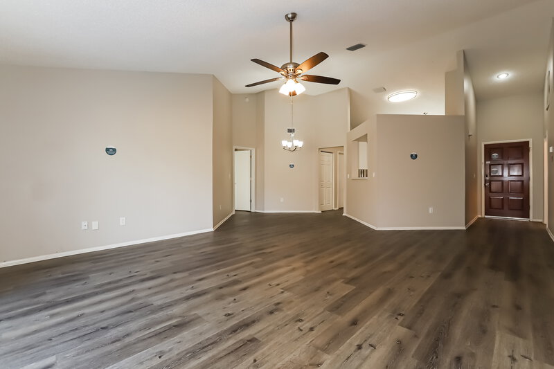 2,260/Mo, 11504 Smokethorn Drive Riverview, FL 33579 Living Room View 2