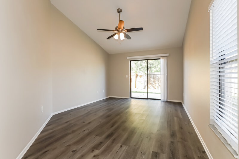 2,260/Mo, 11504 Smokethorn Drive Riverview, FL 33579 Main Bedroom View