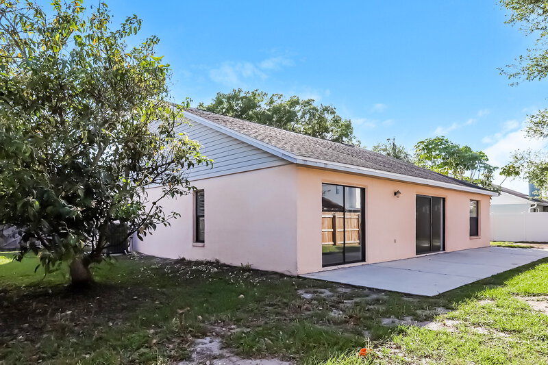 2,260/Mo, 11504 Smokethorn Drive Riverview, FL 33579 Rear View 2