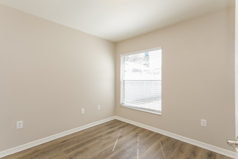 2,065/Mo, 6927 Waterbrook Ct Gibsonton, FL 33534 Bedroom View 2