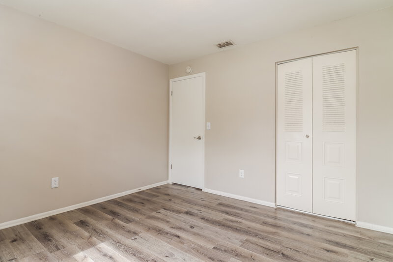 2,070/Mo, 912 Axlewood Cir Brandon, FL 33511 Bedroom View 3