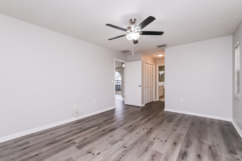 2,330/Mo, 4828 Crestknoll Ln New Port Richey, FL 34653 Main Bedroom View