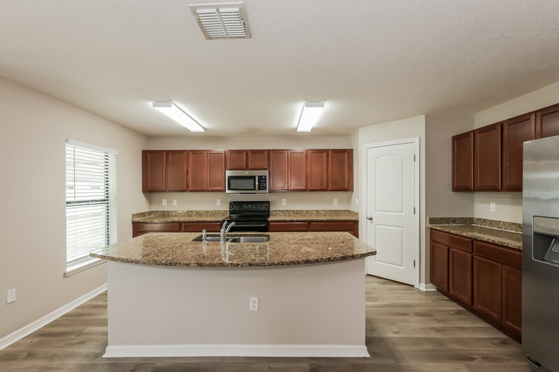 2,490/Mo, 11849 Valhalla Woods Drive Riverview, FL 33579 Kitchen View