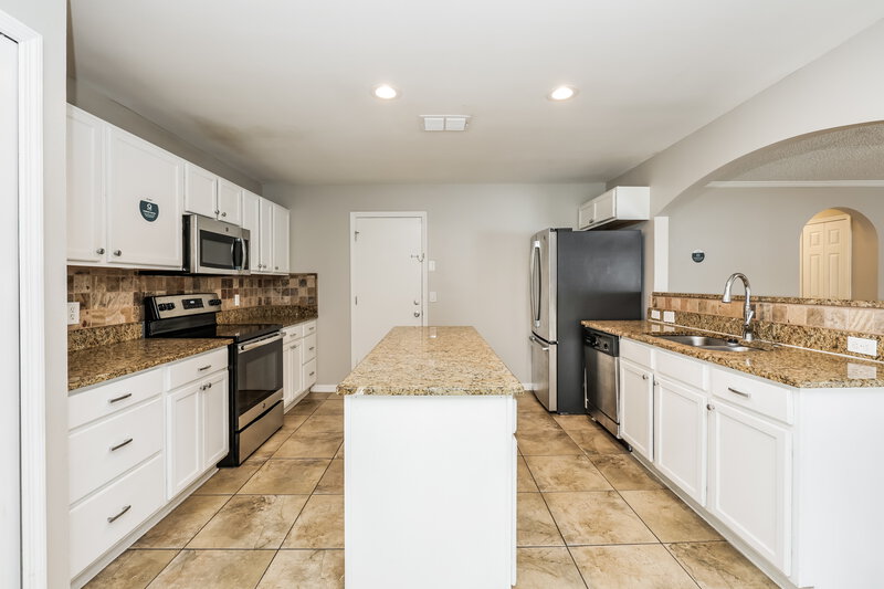 2,390/Mo, 30426 Birdhouse Drive Wesley Chapel, FL 33545 Kitchen View