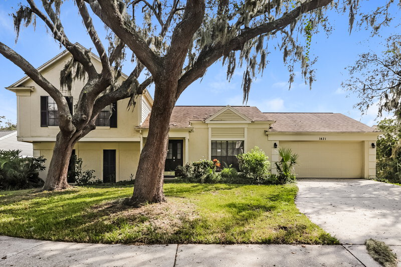 2,350/Mo, 1421 Peachfield Drive Valrico, FL 33596 External View