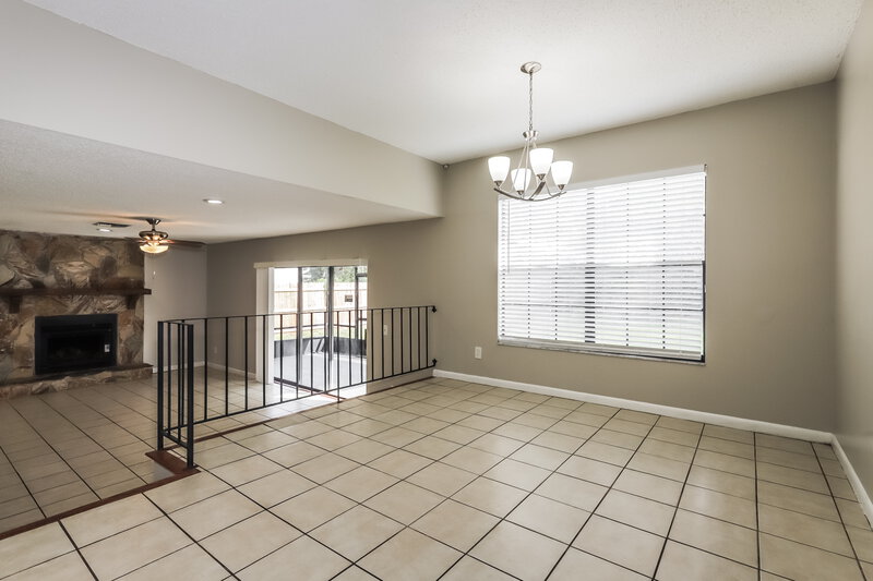 2,350/Mo, 1421 Peachfield Drive Valrico, FL 33596 Dining Room View